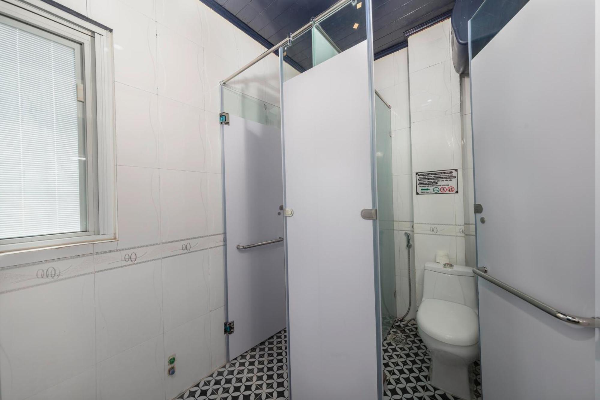 Phòng cho 3 người có Ban Công